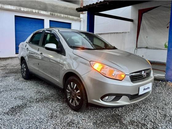 FIAT GRAND SIENA 1.4 MPI ATTRACTIVE 8V FLEX 4P MANUAL FIAT GRAND SIENA 1.4 MPI ATTRACTIVE 8V FLEX 4P MANUAL